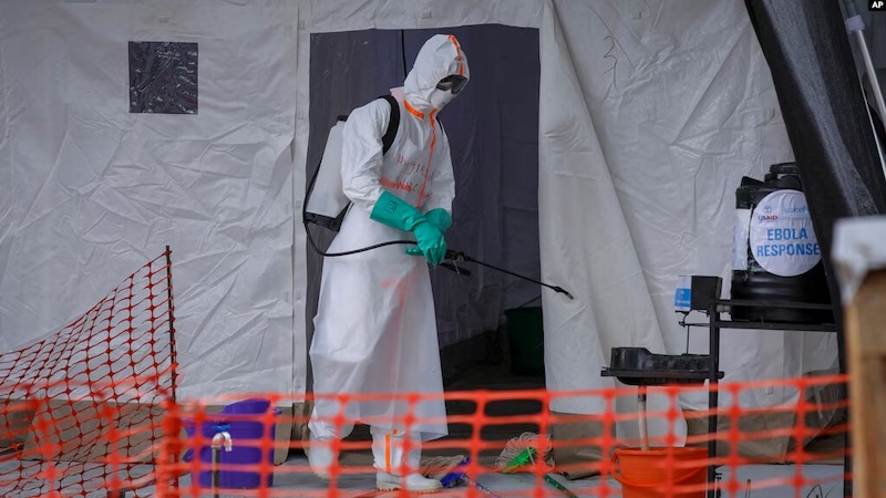 Russia rushes specialists to Uganda amid Ebola alarm