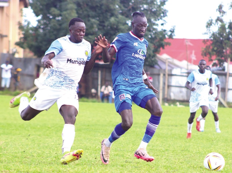 Villa, Vipers in title race