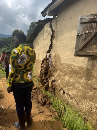 Over 50 families flee homes as fresh massive earth cracks emerge in Namisindwa
