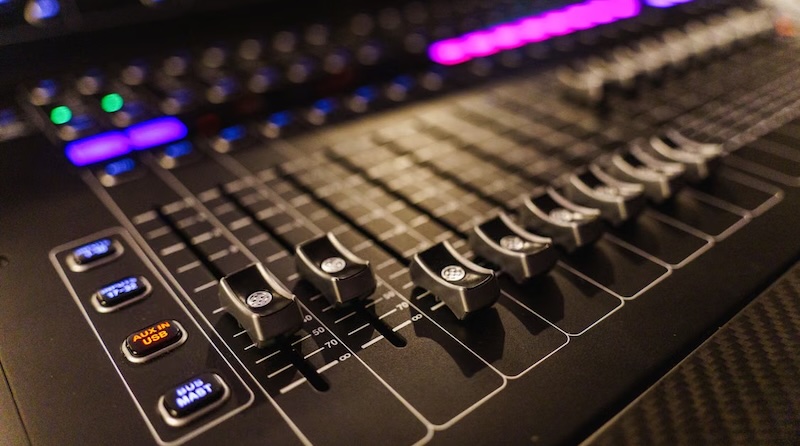 The future is bleak for shy music producers