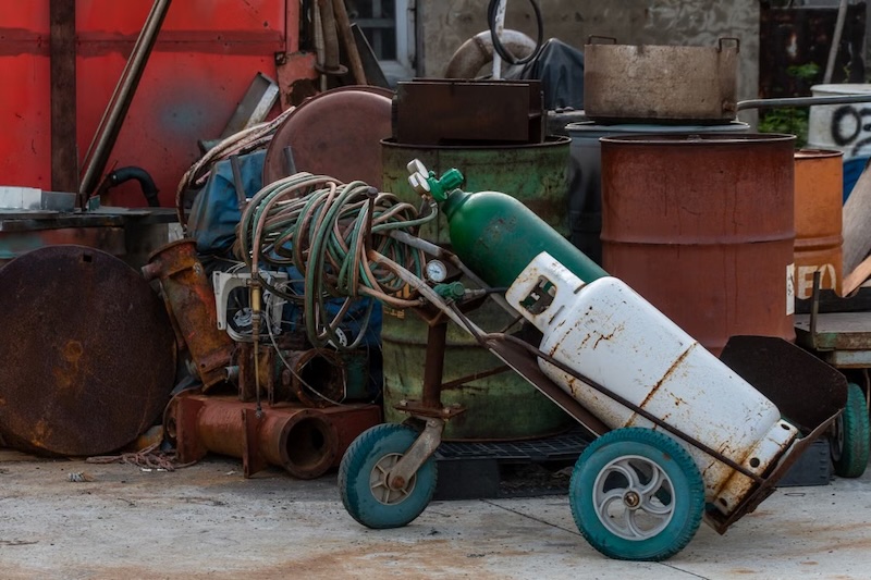 Gas cylinder explosion kills 2, injures 3 in Lira garage