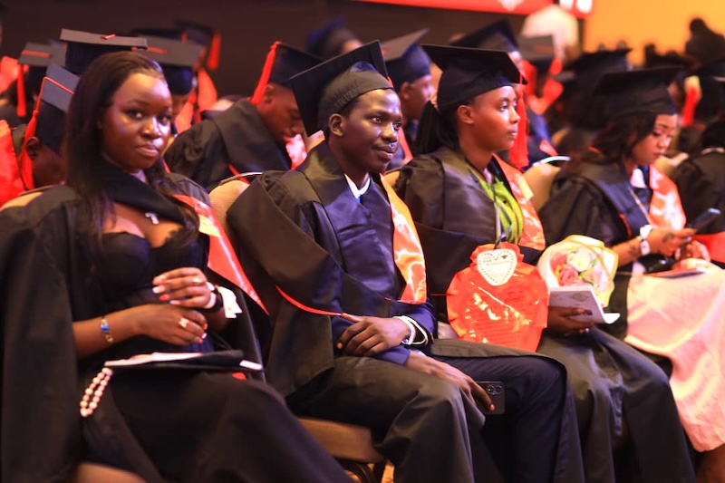 Victoria University graduates 2,600, urged to embrace AI